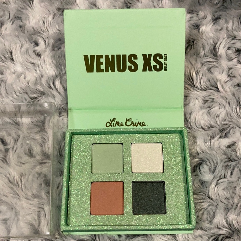 Lime Crime Venus xs Holly Daze